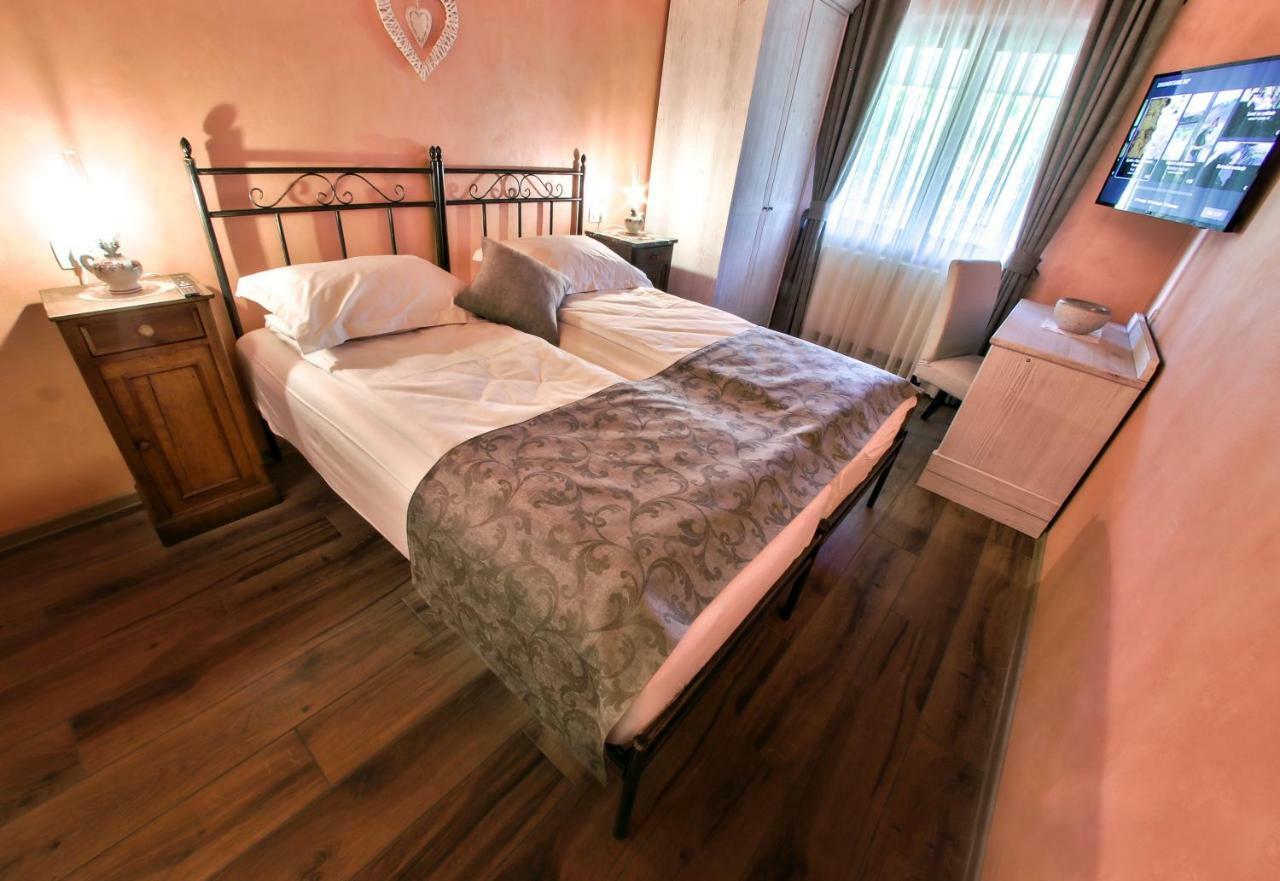 Cebron Family Estate Hotel Branik Bagian luar foto