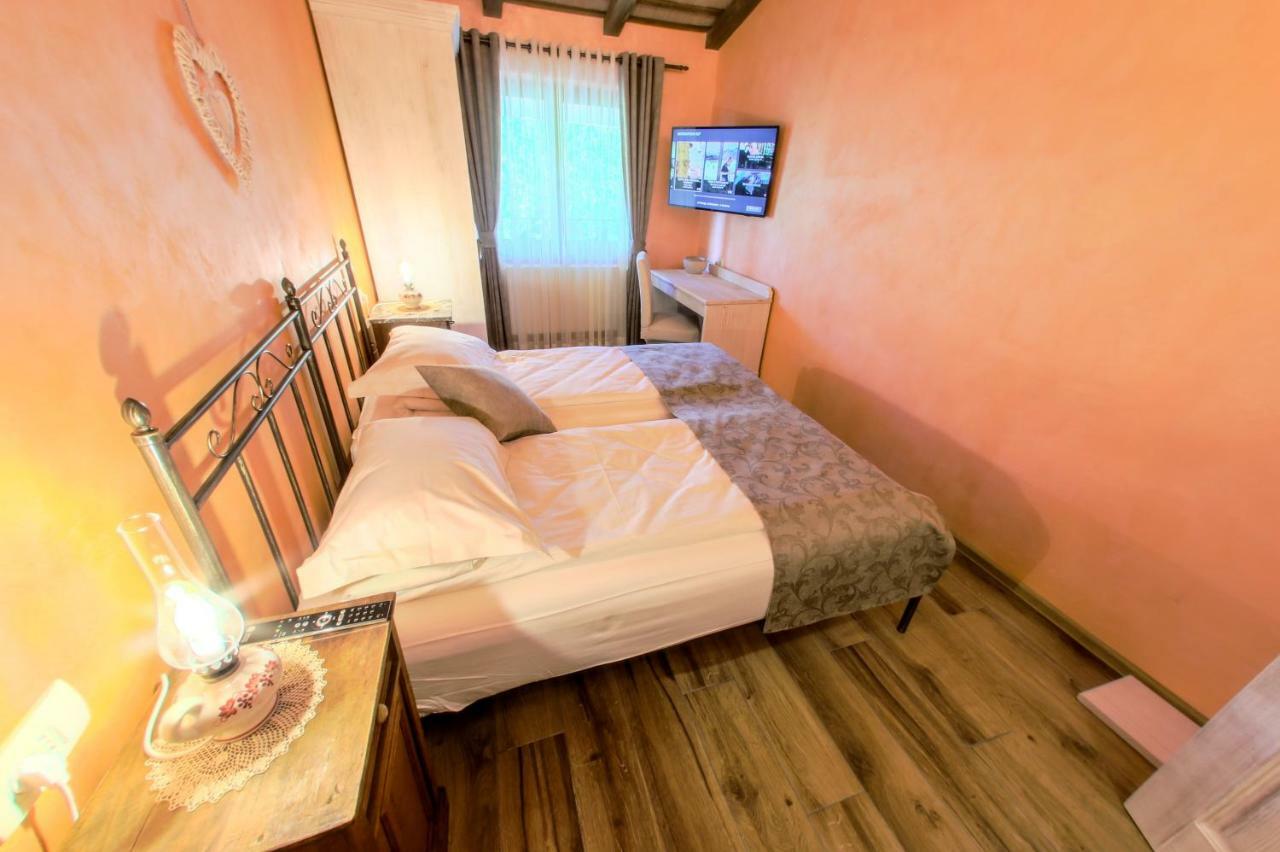 Cebron Family Estate Hotel Branik Bagian luar foto